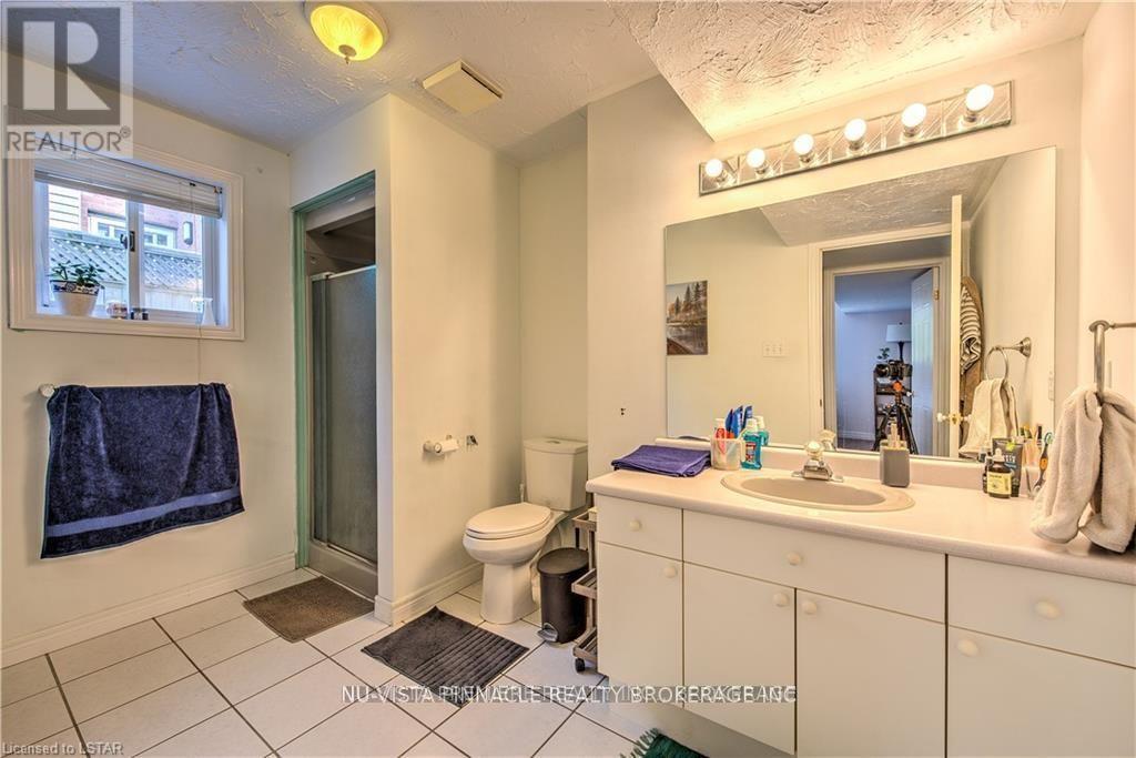 1263 Aldersbrook Road, London North, Ontario  N6G 4T3 - Photo 31 - X13574376
