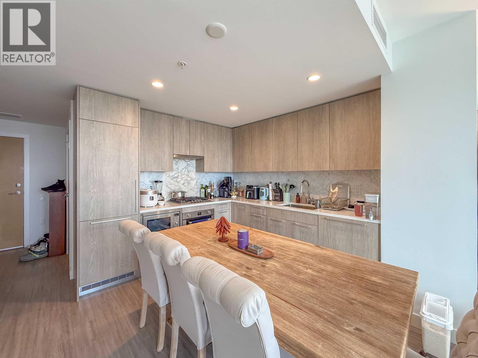 1302 6398 Silver Avenue, Burnaby, British Columbia  V5H 0K7 - Photo 6 - R3146790