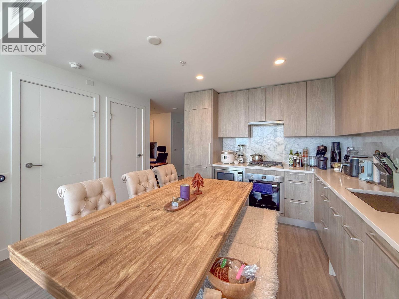 1302 6398 Silver Avenue, Burnaby, British Columbia  V5H 0K7 - Photo 7 - R3146790