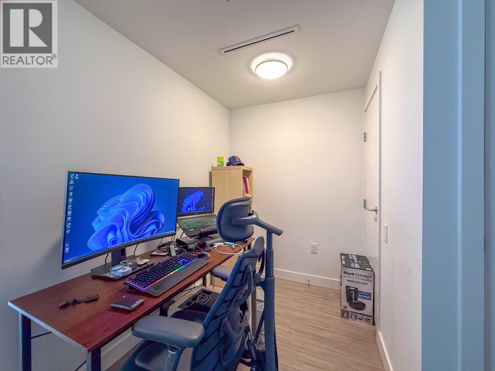 1302 6398 Silver Avenue, Burnaby, British Columbia  V5H 0K7 - Photo 13 - R3146790
