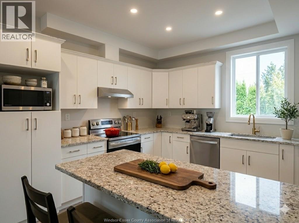 521 Campbell Avenue, Windsor, Ontario  N9B 2H5 - Photo 4 - 26017239