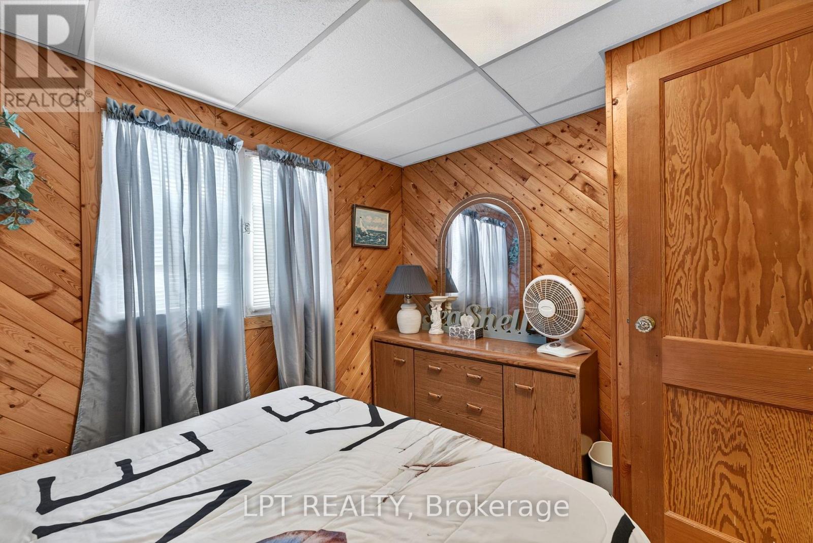 30 Woodward Avenue, Lambton Shores, Ontario  N0M 1T0 - Photo 19 - X13574828