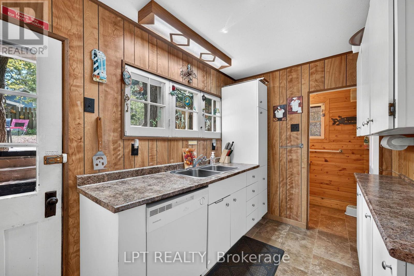 30 Woodward Avenue, Lambton Shores, Ontario  N0M 1T0 - Photo 24 - X13574828