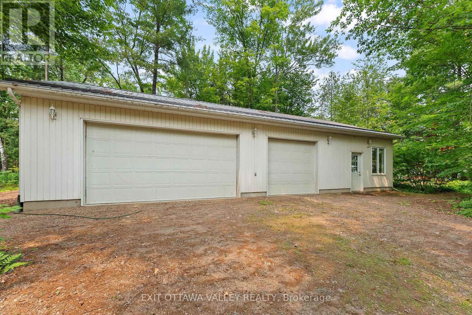 502b Macgregor Bay Trail, Petawawa, Ontario  K8A 8K9 - Photo 35 - X13574856