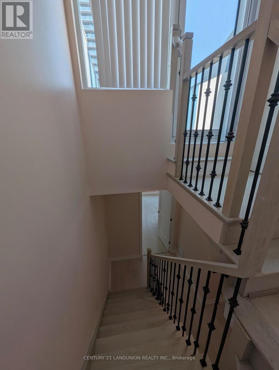 38 - 1050 Portage Parkway, Vaughan, Ontario  L4K 0K3 - Photo 20 - N13552232