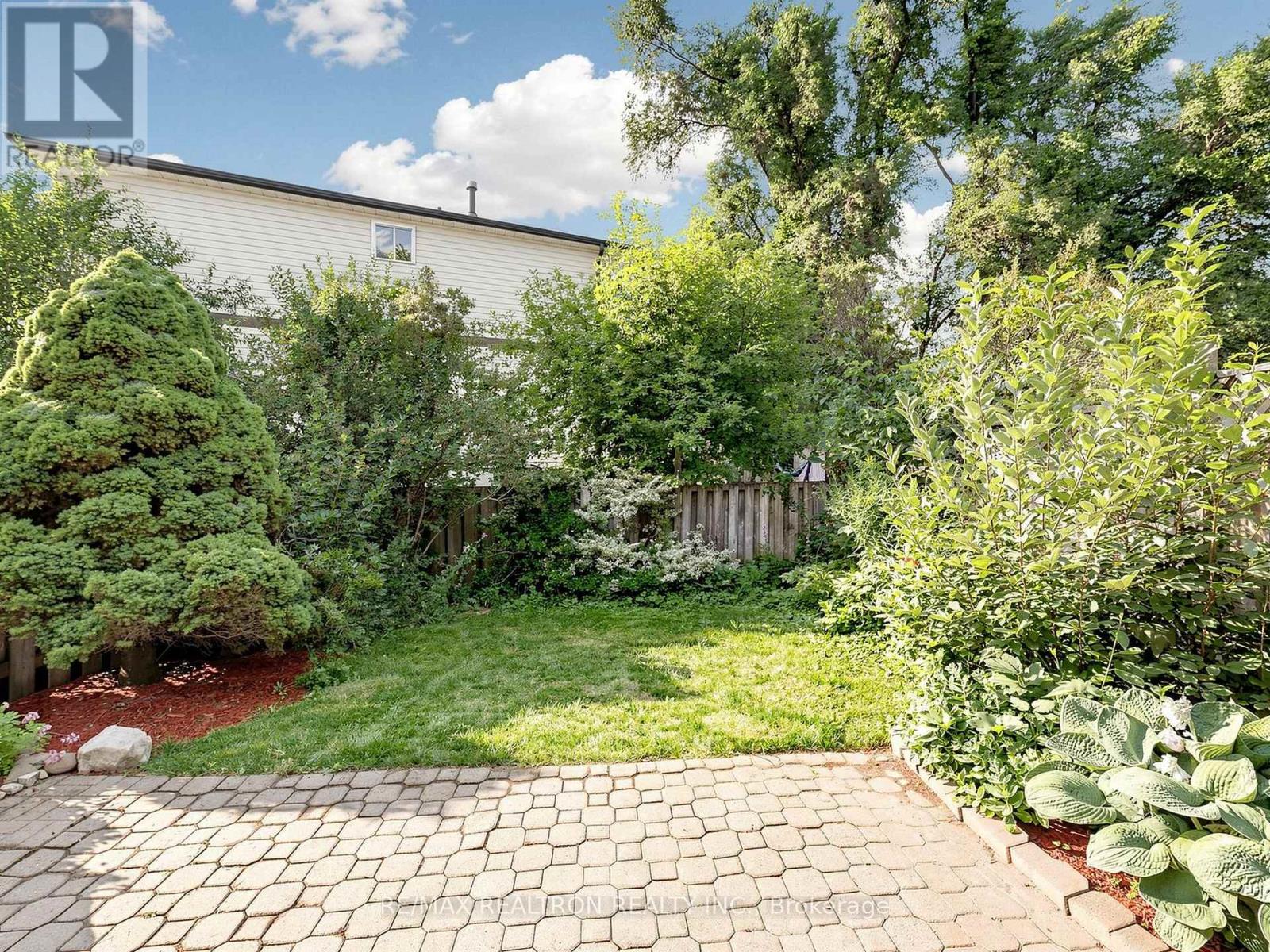 12 Robin Court, Barrie, Ontario  L4M 5M1 - Photo 26 - S13572254