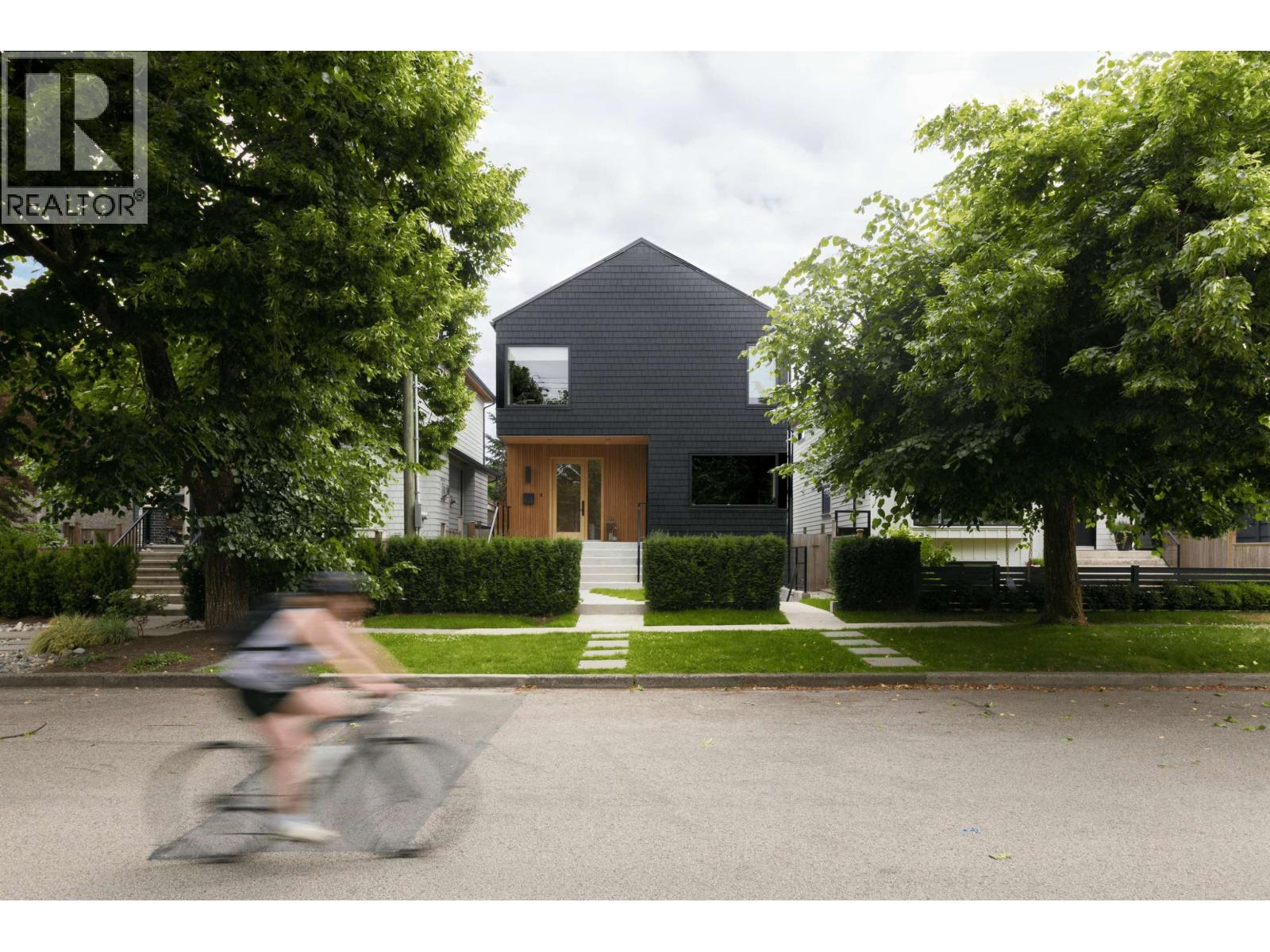4626 WINDSOR STREET, vancouver, British Columbia