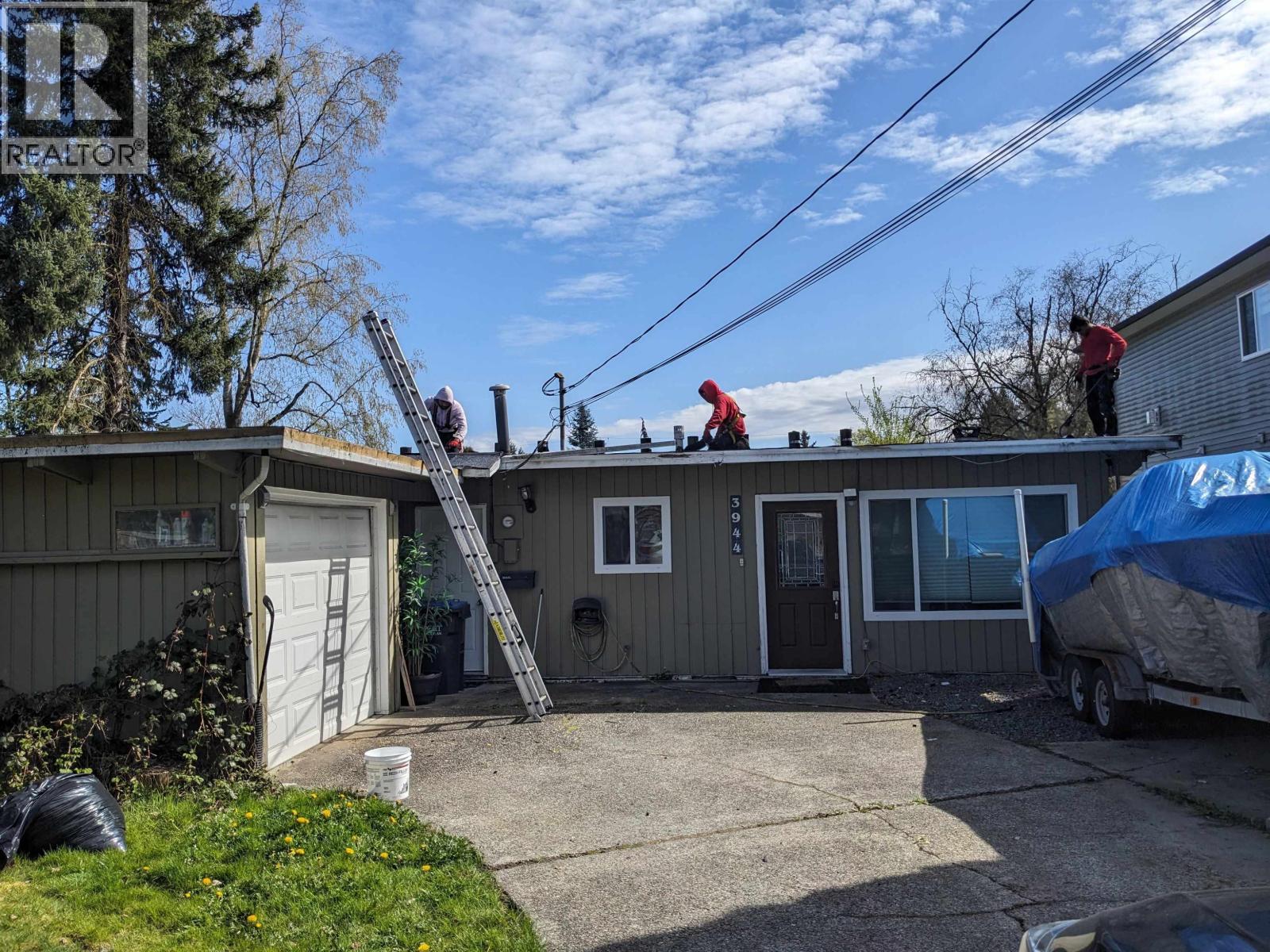 3944 Inverness Street, Port Coquitlam, British Columbia  V3B 3C1 - Photo 3 - R3147236