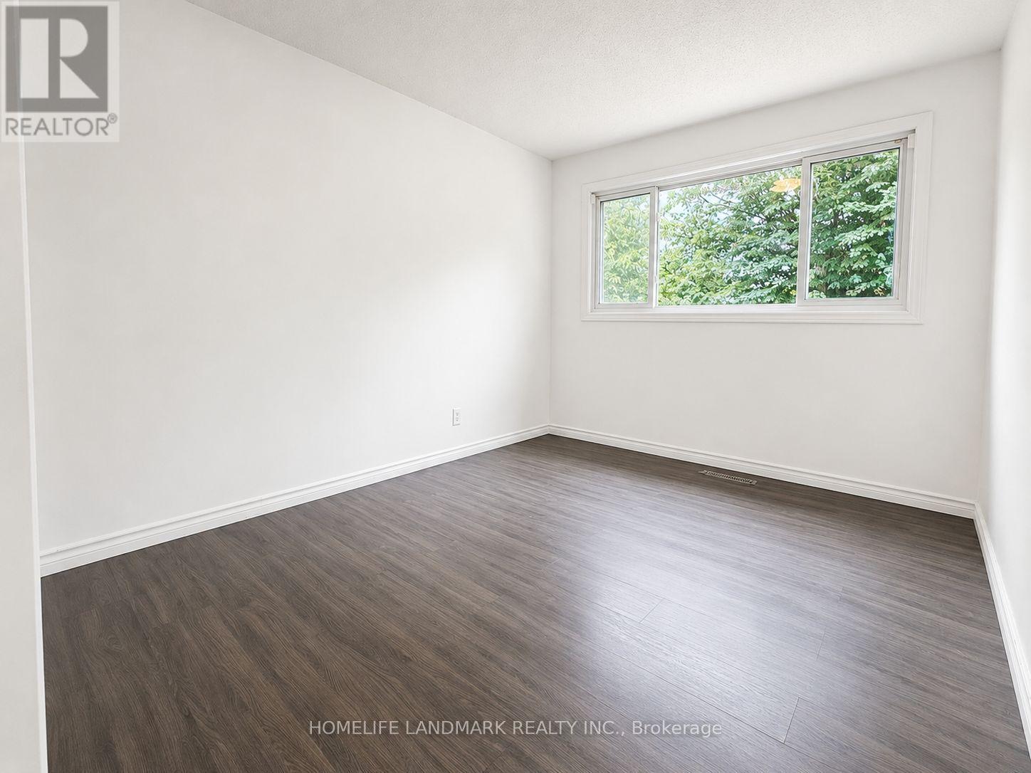 185 Sinclair Avenue, Oshawa, Ontario L1J 1W1 - Photo 3 - E13211970