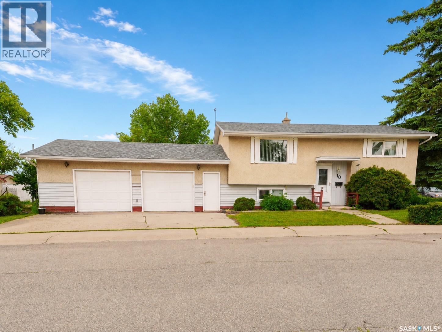 10 Roberts PLACE, Regina