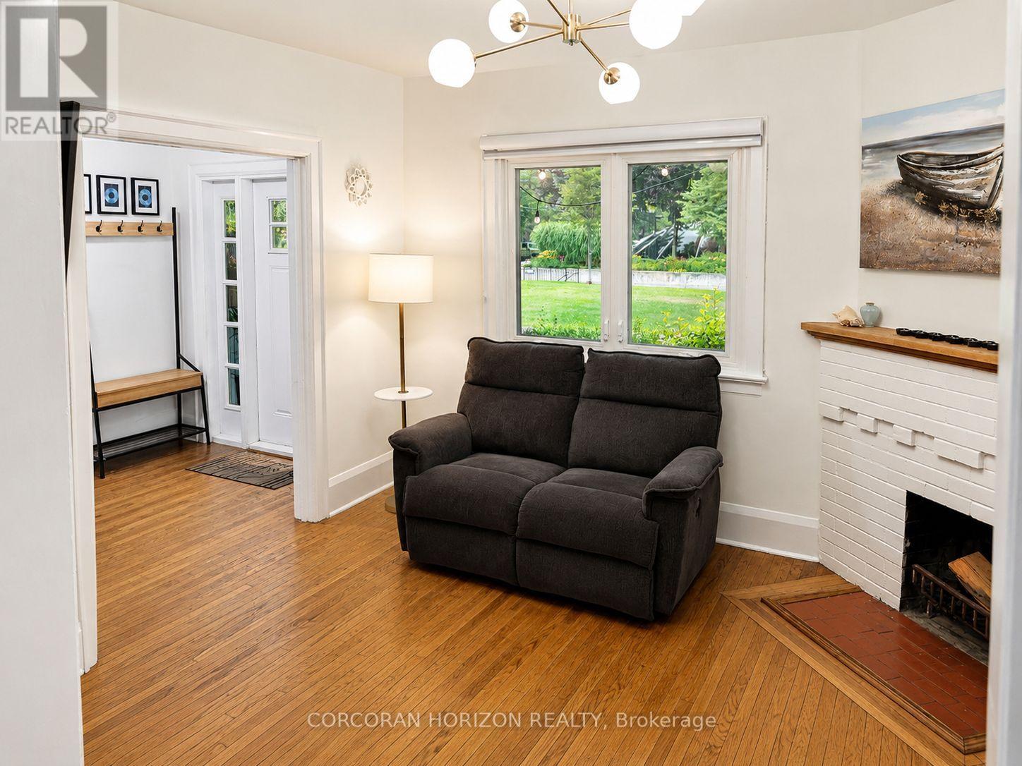 77 Montgomery Avenue, Toronto, Ontario  M4R 1E1 - Photo 7 - C13572180
