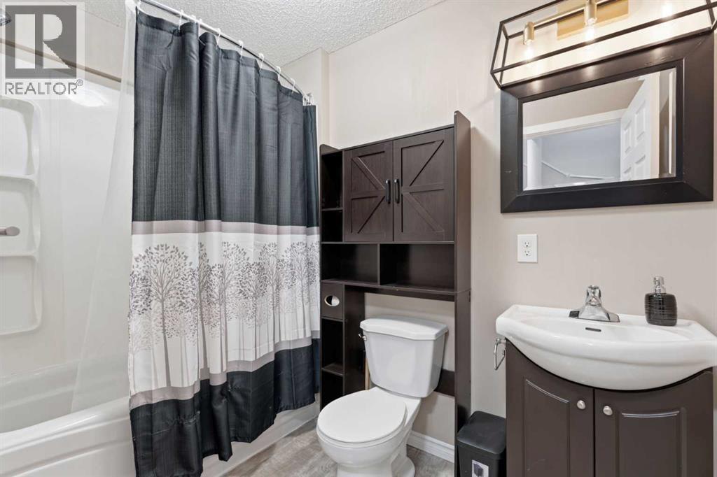 344 Sagewood Place SW, Airdrie, Alberta  T4B 3M8 - Photo 16 - A2318551