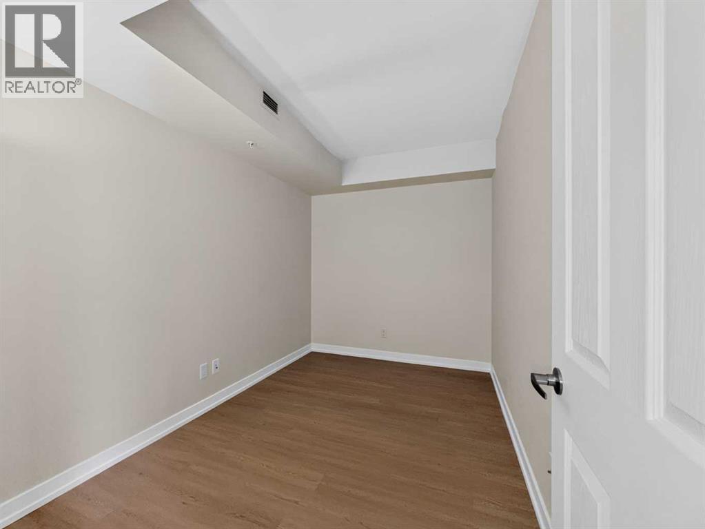 1103, 3830 Brentwood Road Nw, Calgary, Alberta  T2L 2J9 - Photo 6 - A2328187