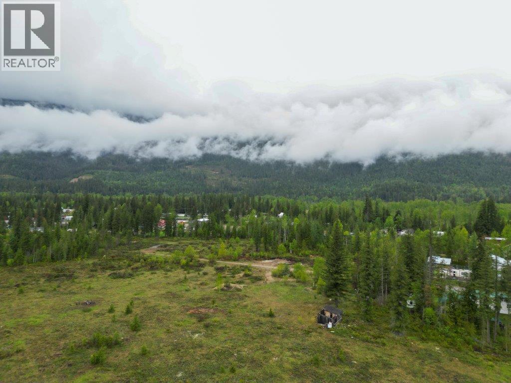 4103 Balsam Way, Malakwa, BC V0E 2J0