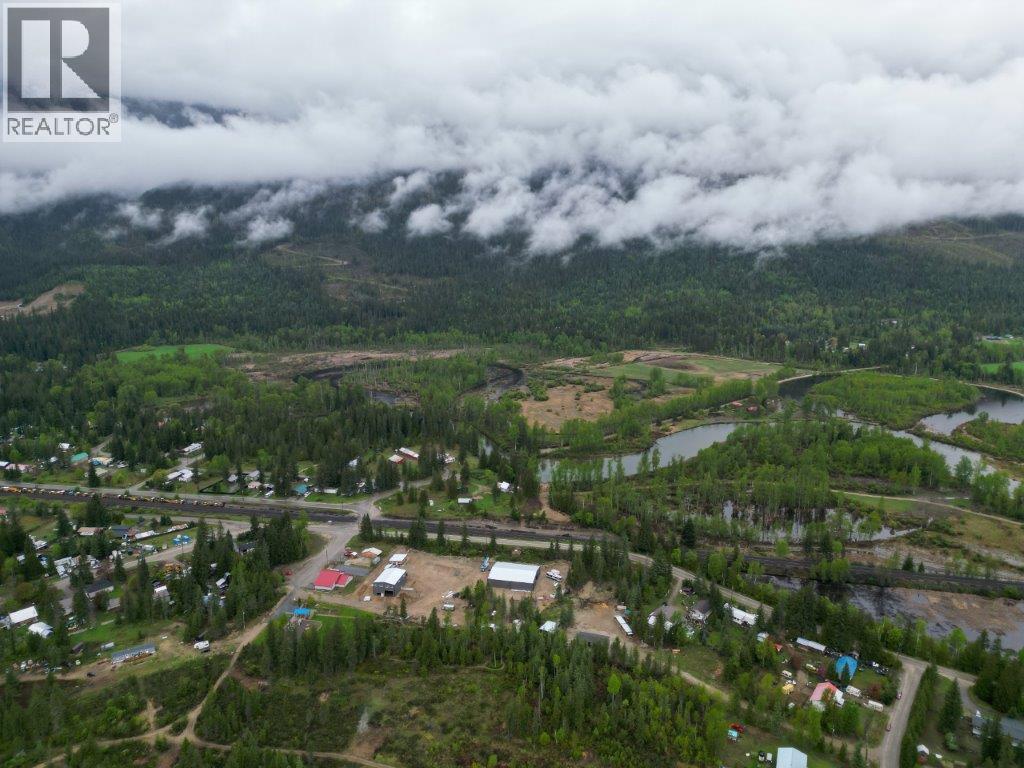 4103 Balsam Way, Malakwa, BC V0E 2J0