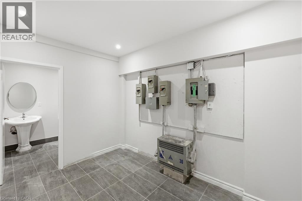 225 Nebo Road Unit# 3 & 4, Hamilton, Ontario  L8W 2E1 - Photo 13 - 40842030