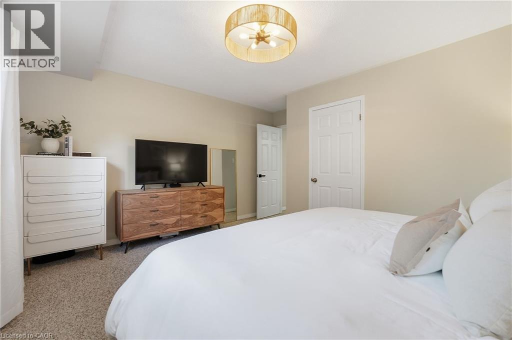 2445 Stefi Trail, Oakville, Ontario  L6H 5Y4 - Photo 24 - 40842780