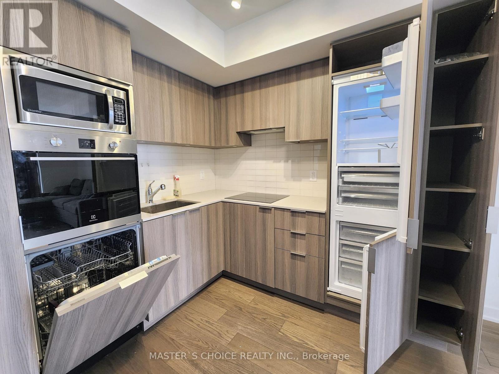3407 - 11 Wellesley Street W, Toronto, Ontario  M4Y 0G4 - Photo 16 - C13574988