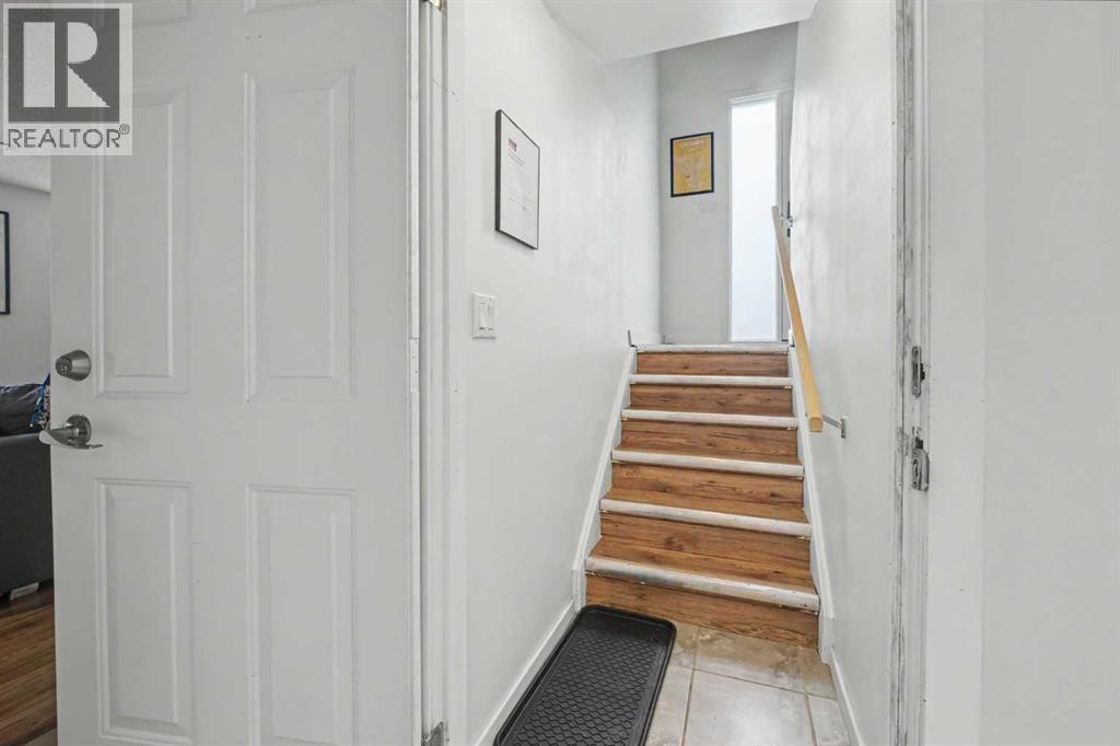20a Beaver Dam Place NE, Calgary, Alberta T2K 4X3 - Photo 5 - A2328894