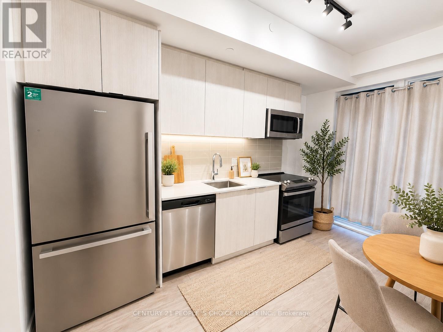8 Blk F - 180 Clonmore Drive S, Toronto, Ontario  M1N 1Y1 - Photo 4 - E13573924