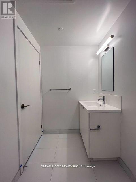 2201 - 238 Simcoe Street, Toronto, Ontario  M5T 0E2 - Photo 8 - C13575060