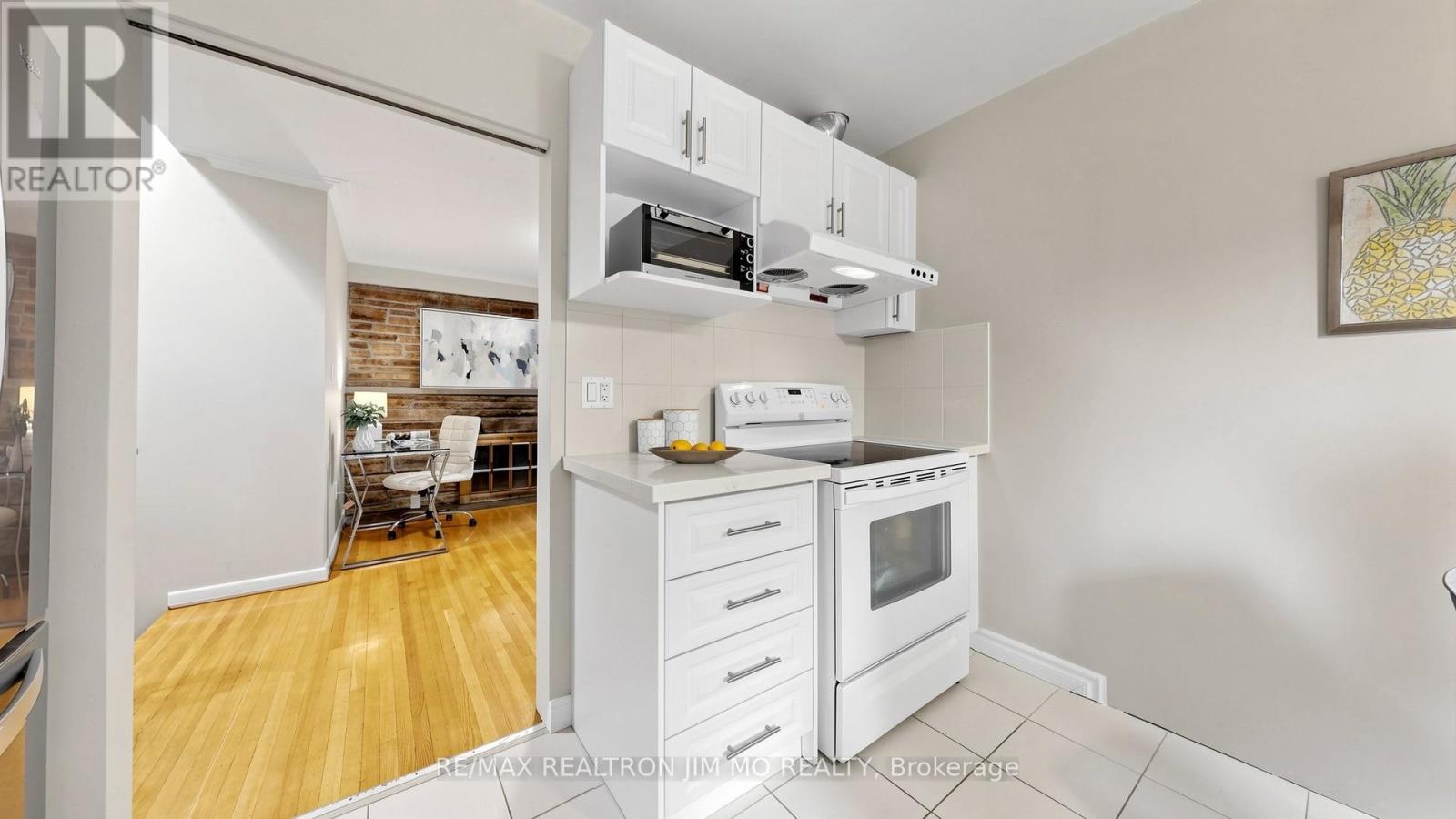 40 Ravencliff Crescent, Toronto, Ontario  M1T 1R8 - Photo 15 - E13575004