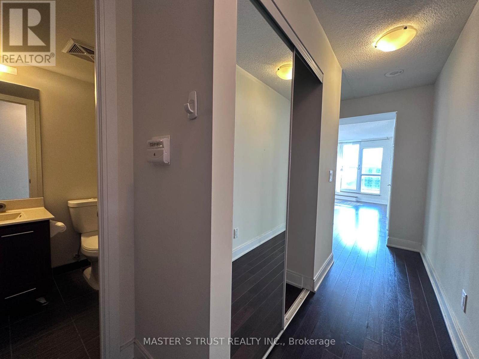 3722 - 135 Village Green Square, Toronto, Ontario  M1S 0G4 - Photo 5 - E13575080