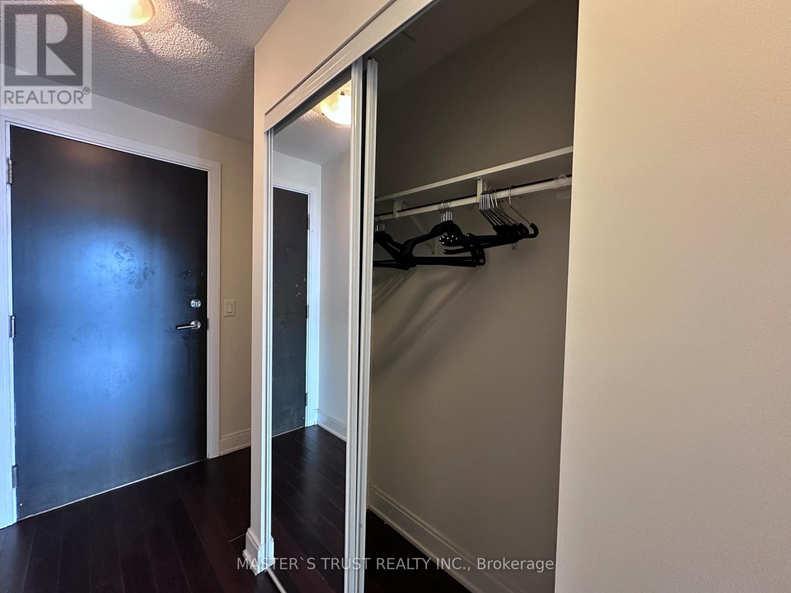 3722 - 135 Village Green Square, Toronto, Ontario  M1S 0G4 - Photo 6 - E13575080