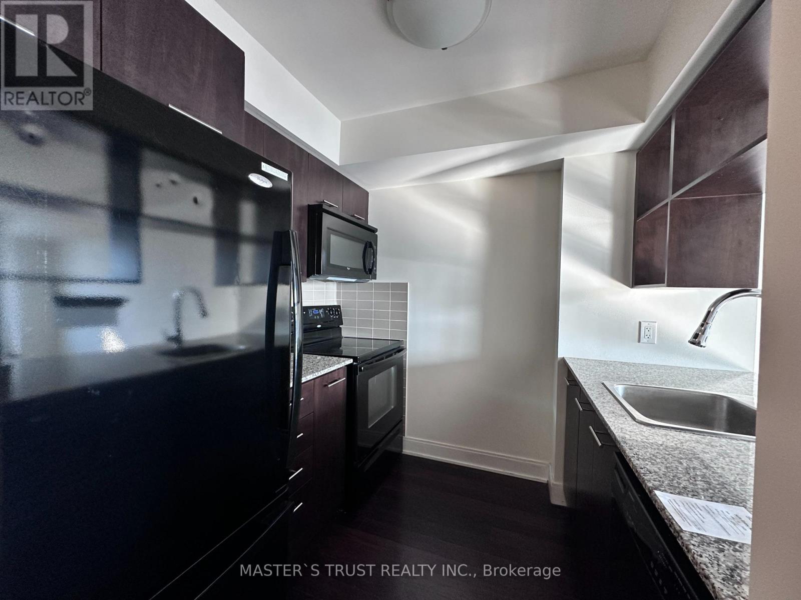 3722 - 135 Village Green Square, Toronto, Ontario  M1S 0G4 - Photo 8 - E13575080