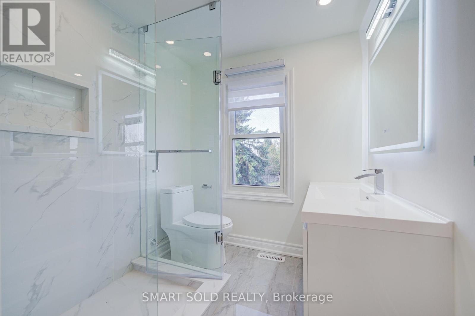 33 Love Crescent, Ajax, Ontario  L1S 4T3 - Photo 34 - E13575082