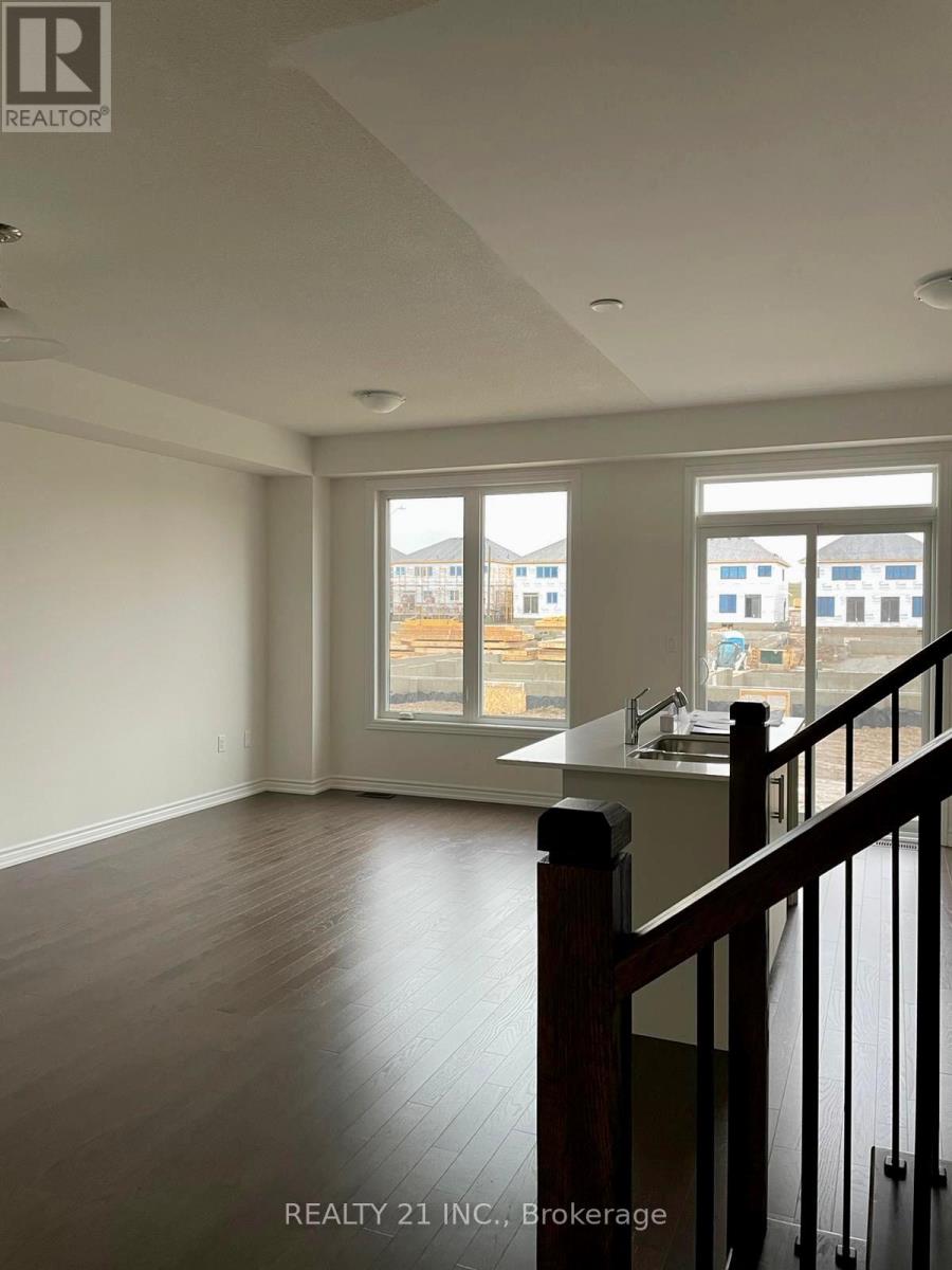 156 Shepherd Drive, Barrie, Ontario  L9J 0P9 - Photo 4 - S13575012