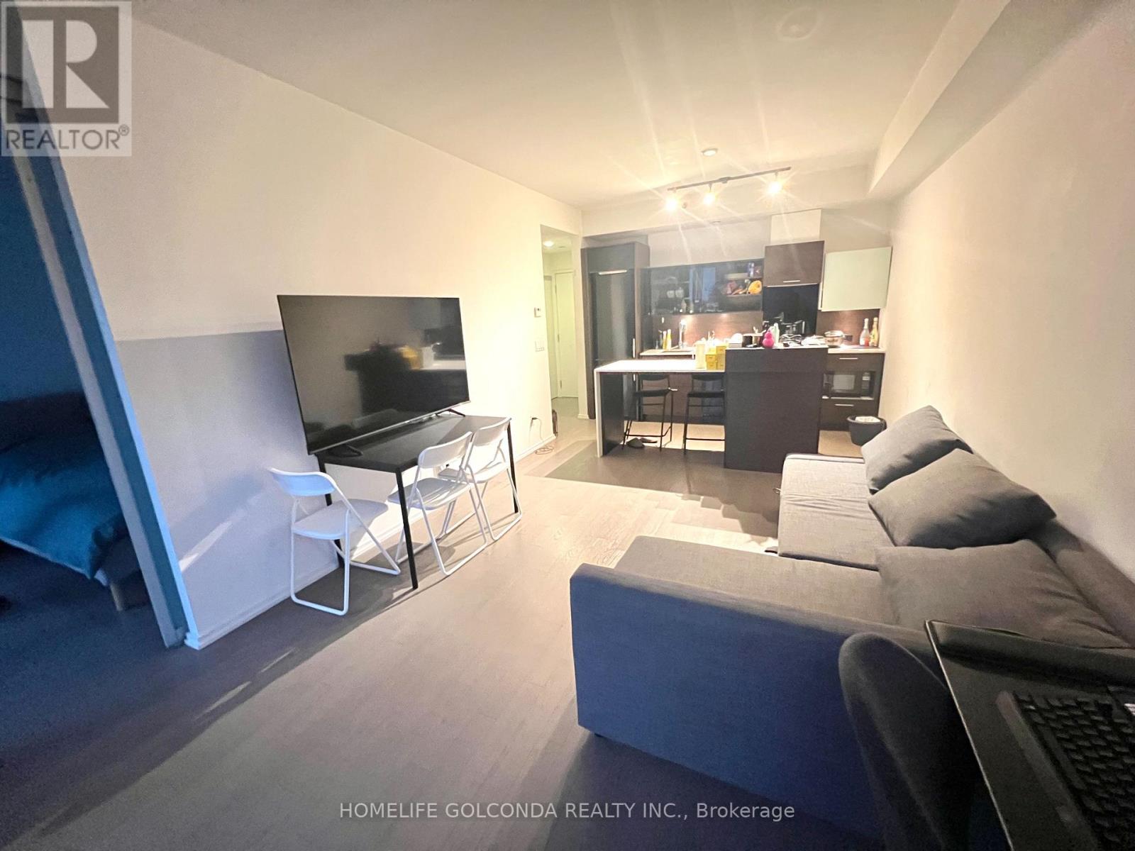 1005 - 75 ST NICHOLAS STREET, Toronto, Ontario