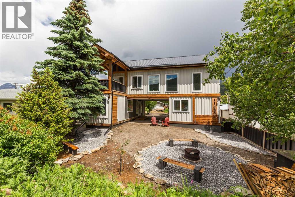 11333 20 Avenue, Blairmore, Alberta