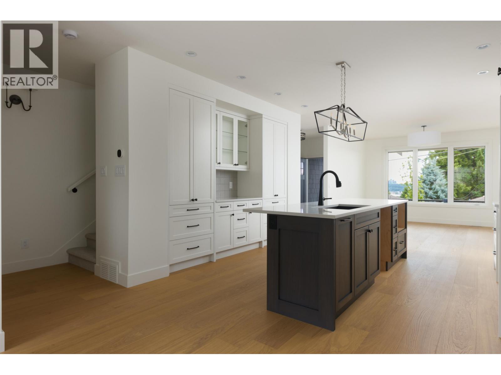 102 903 Edgar Avenue, Coquitlam, British Columbia  V3K 2K1 - Photo 2 - R3146931