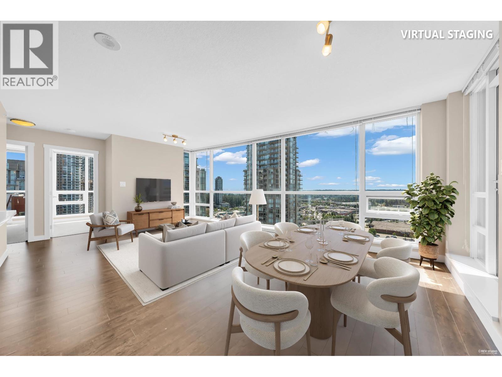 2805 2978 GLEN DRIVE, Coquitlam