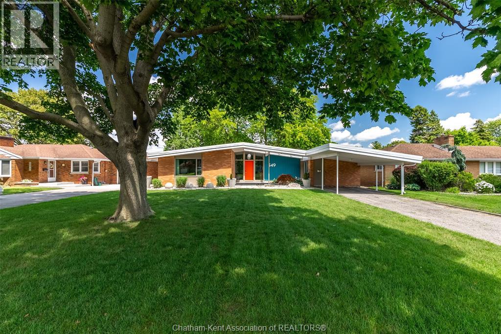 MLS# 26017242: 549 LACROIX STREET, Chatham, Canada