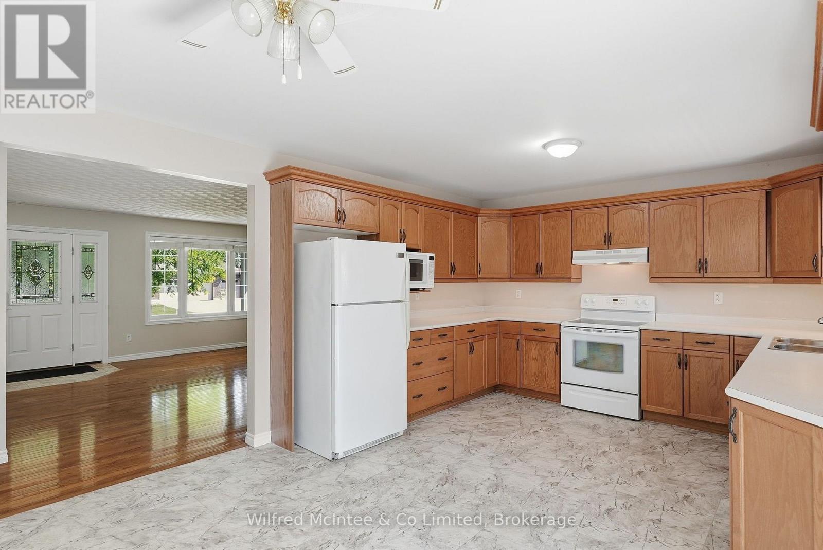 757 17th Street, Hanover, Ontario  N4N 3W8 - Photo 12 - X13575228