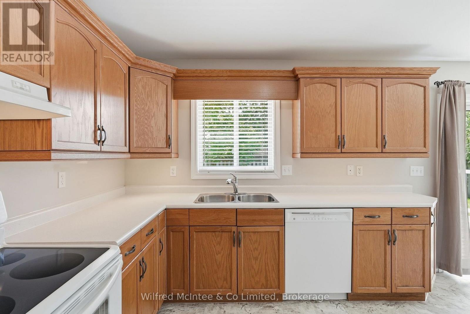 757 17th Street, Hanover, Ontario  N4N 3W8 - Photo 14 - X13575228