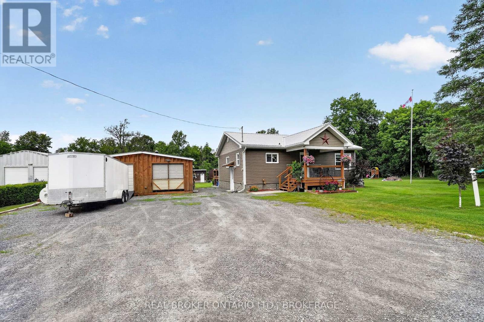 17137 Quail Road, North Stormont, Ontario K0C 1V0 - Photo 3 - X13575222