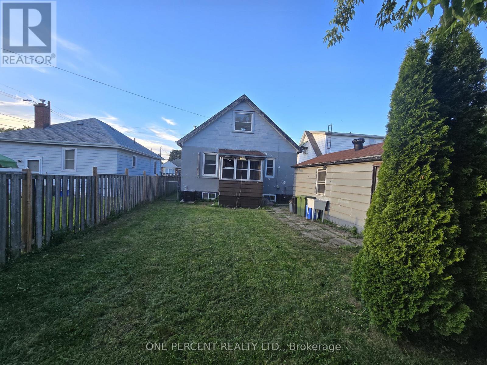 536 Queensdale Avenue E, Hamilton, Ontario  L8V 1L2 - Photo 3 - X13487372