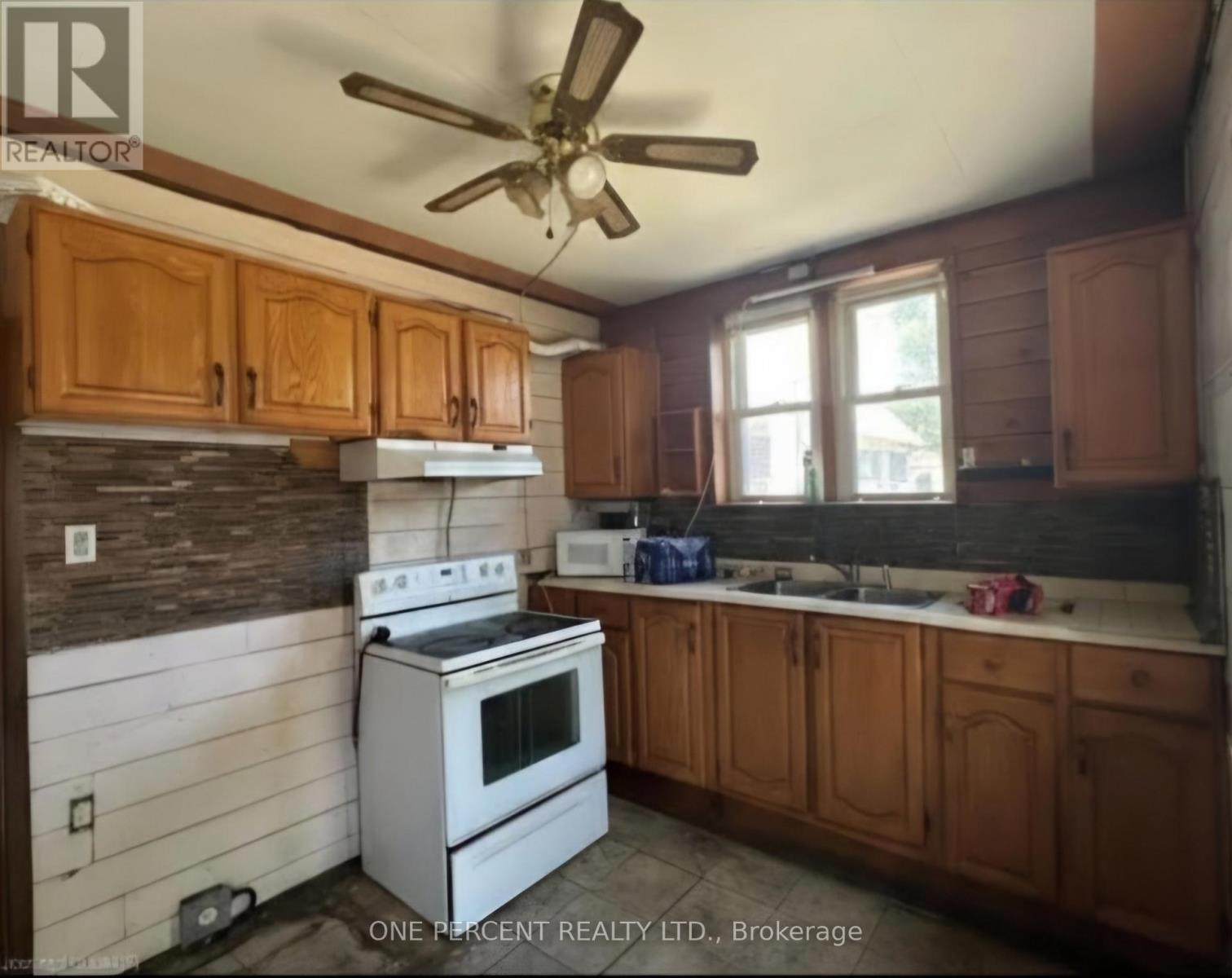 536 Queensdale Avenue E, Hamilton, Ontario  L8V 1L2 - Photo 5 - X13487372