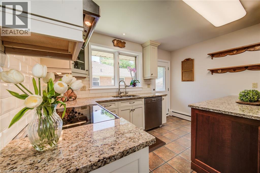 97 Westmount Road S, Waterloo, Ontario  N2L 2L4 - Photo 16 - 40841569