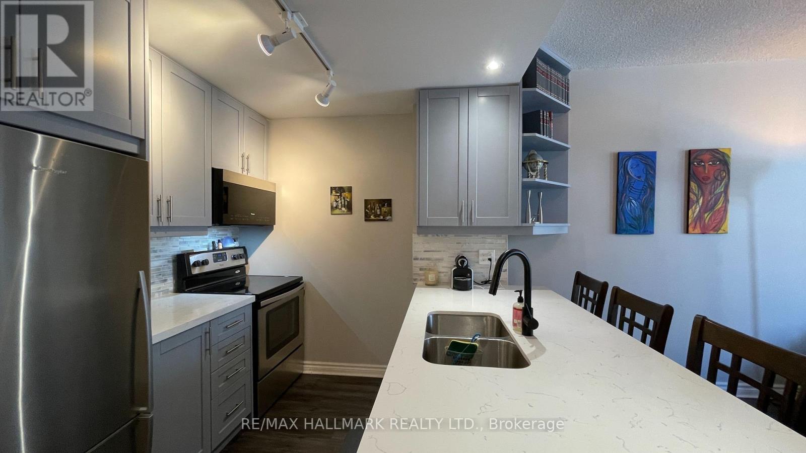 601 - 39 Jarvis Street, Toronto, Ontario M5E 1Z5 - Photo 2 - C13575158