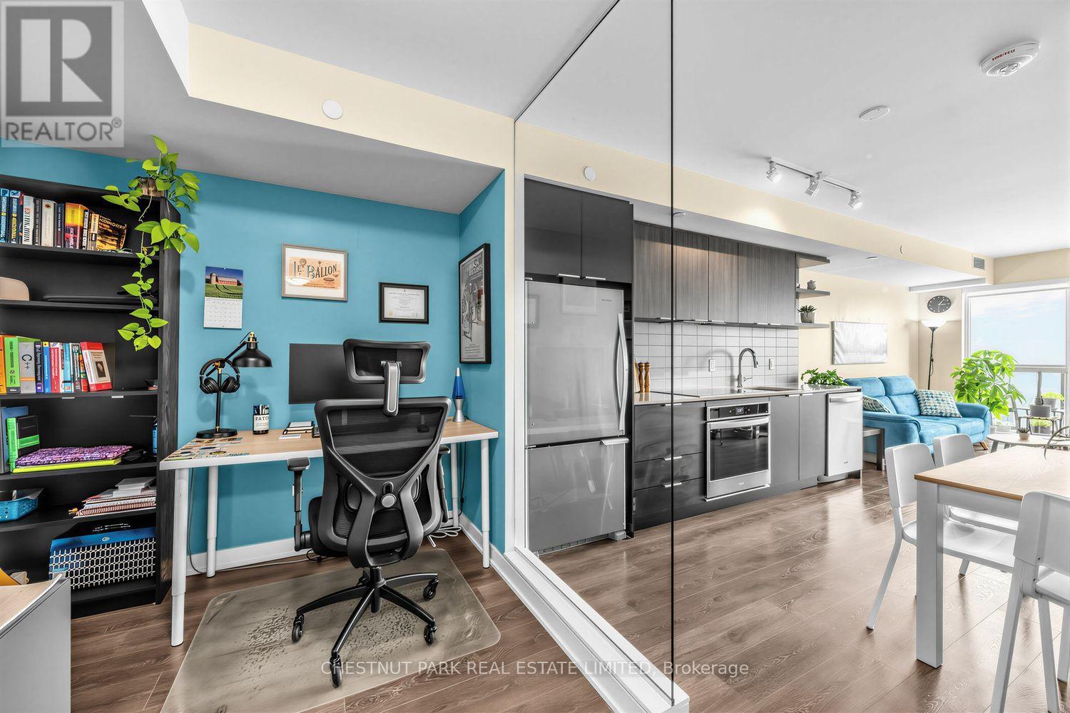 2401 - 6 Sonic Way, Toronto, Ontario  M3C 0P1 - Photo 14 - C13575194