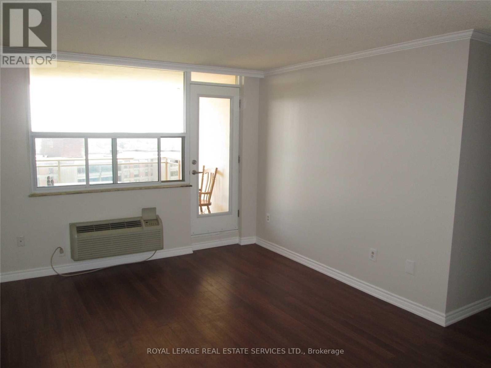 1510 - 966 Inverhouse Drive, Mississauga, Ontario  L5J 4B6 - Photo 3 - W13575226