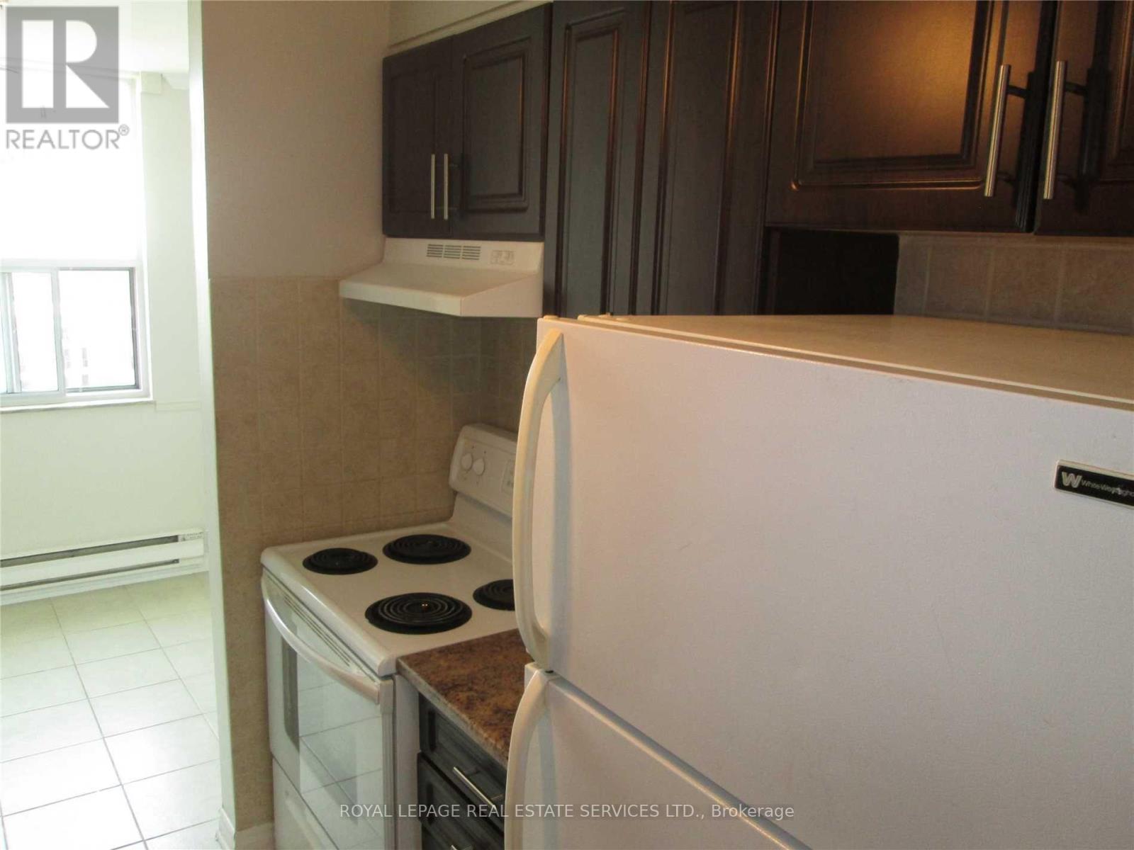 1510 - 966 Inverhouse Drive, Mississauga, Ontario  L5J 4B6 - Photo 4 - W13575226