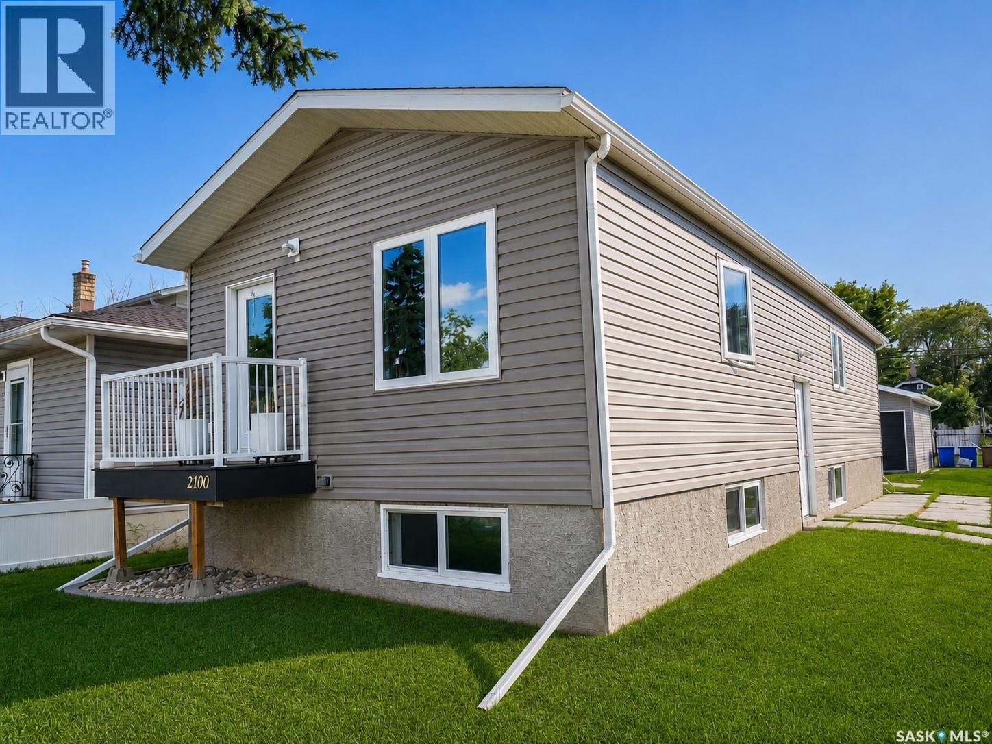 2100 Edgar Street, Regina, Saskatchewan  S4N 3K7 - Photo 2 - SK042823
