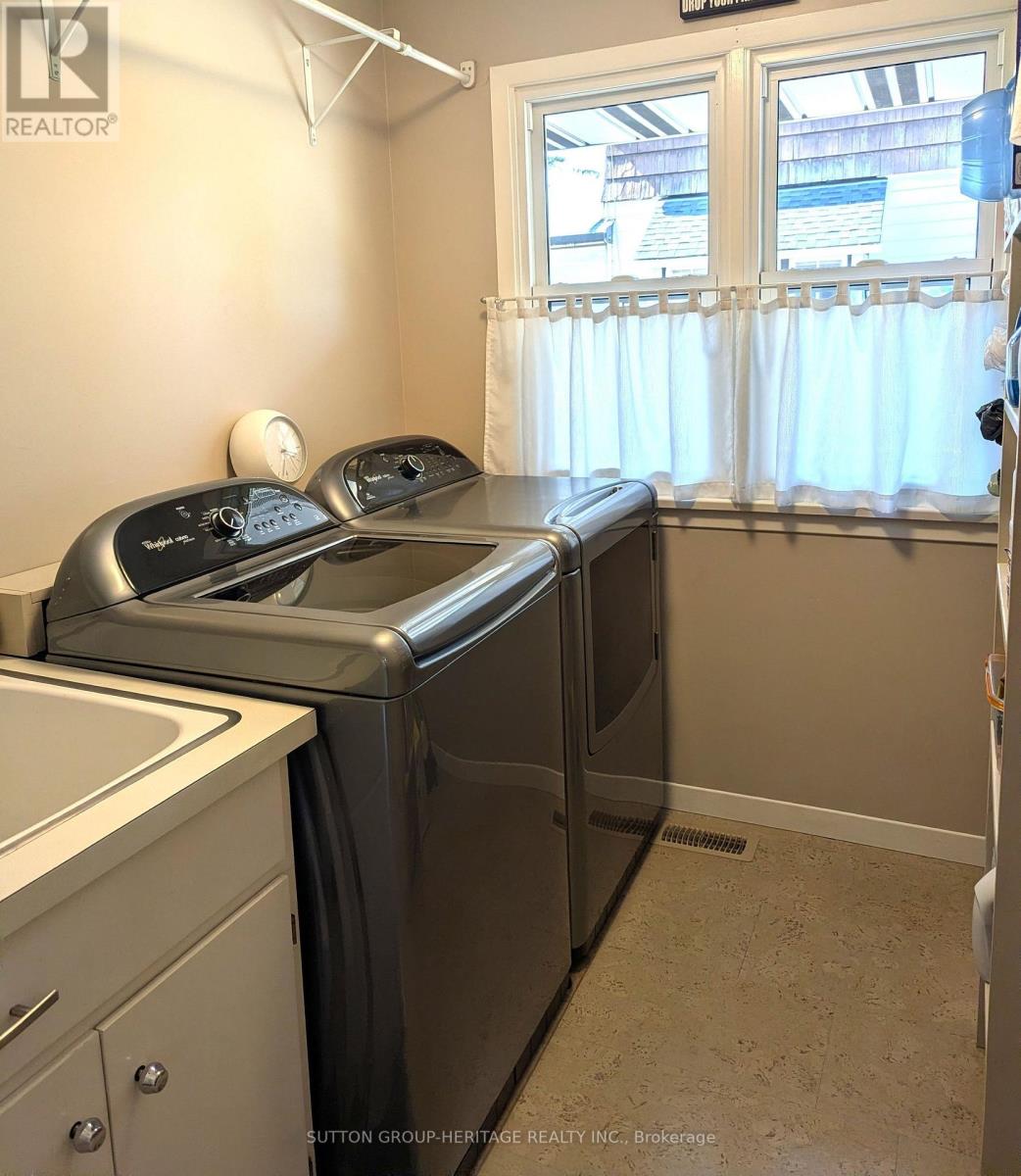 414 Centre Street N, Whitby, Ontario  L1N 4T4 - Photo 43 - E13205976