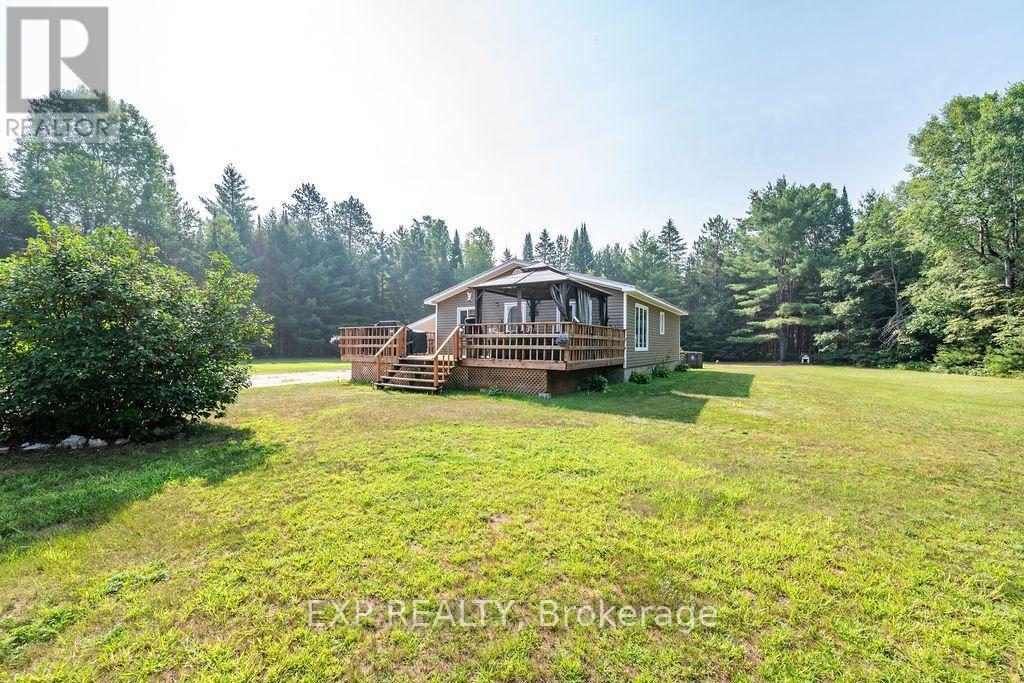 557 Pine Street, Greater Madawaska, Ontario  K0J 2R0 - Photo 10 - X13575334
