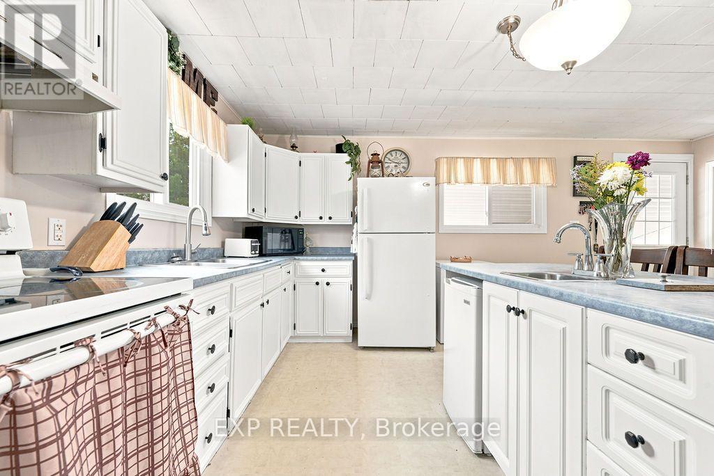 557 Pine Street, Greater Madawaska, Ontario  K0J 2R0 - Photo 29 - X13575334